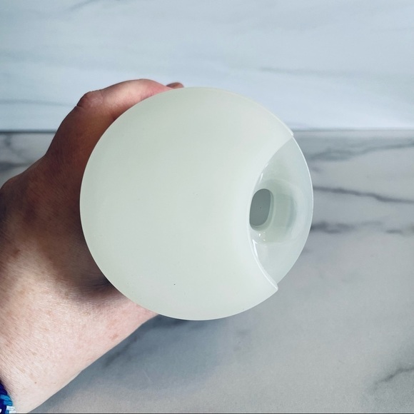 Starbucks 2021 Halloween Glow In The Dark Travel Tumbler 16 oz- Cat and Spider - Picture 4 of 5